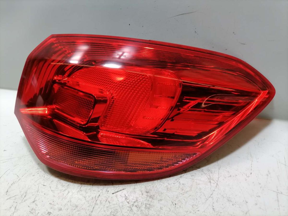 Opel Astra J original R&uuml;cklicht R&uuml;ckleuchte Schlussleuchte rechts au&szlig;en Kombi Bj.2013